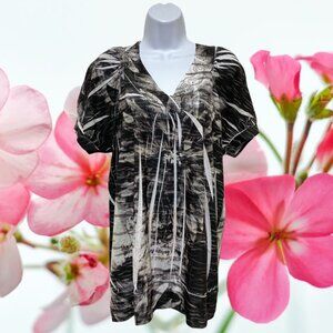 B.L.E.U-Women's XL Pullover Top Polyester Short Sleeve Rhinestone V-Neckline